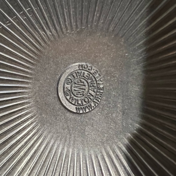 Wilton Armetale Flutes and Pearls Medium Oval Tray - Picture 2 of 4